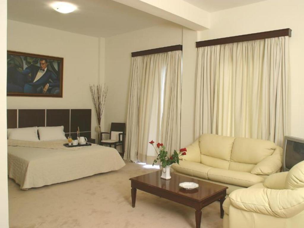 Blue Sea Hotel Alimos
