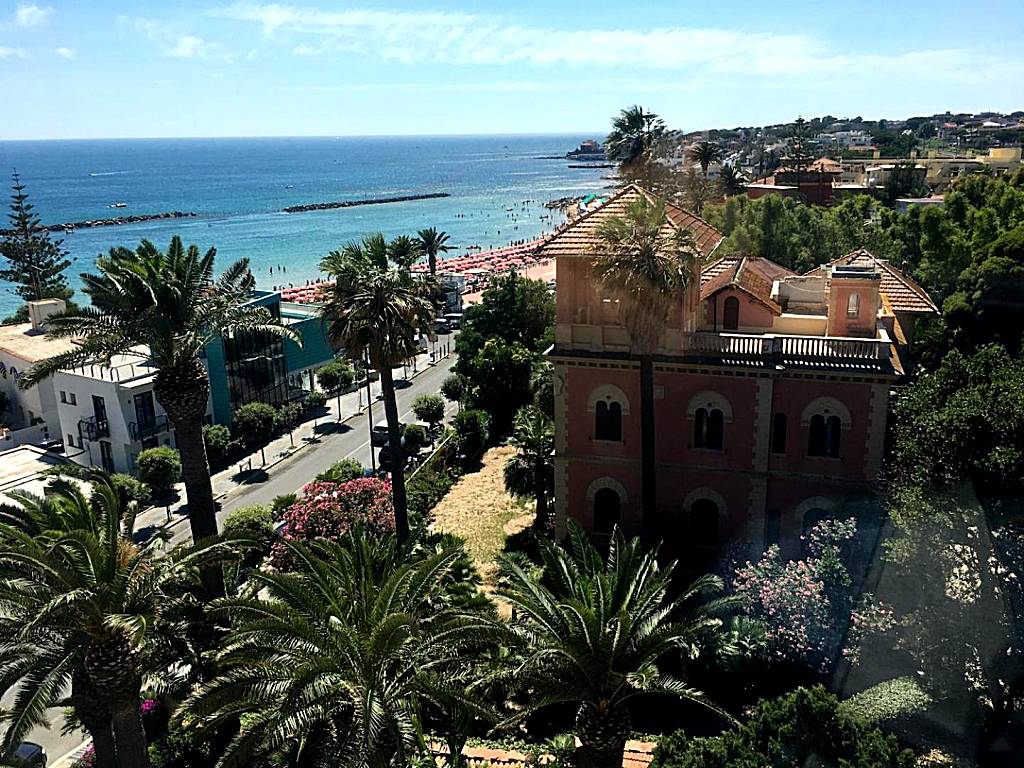 B&blu (Santa Marinella)