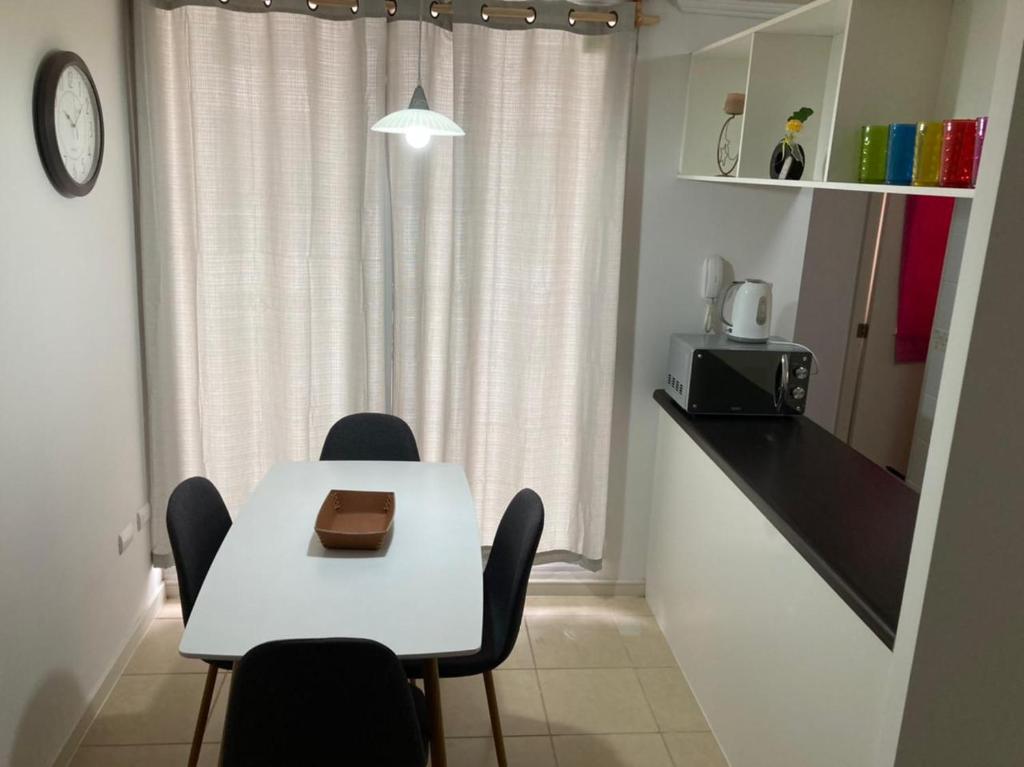 BONITO DEPARTAMENTO A METROS DE AVENIDA DEL MAR