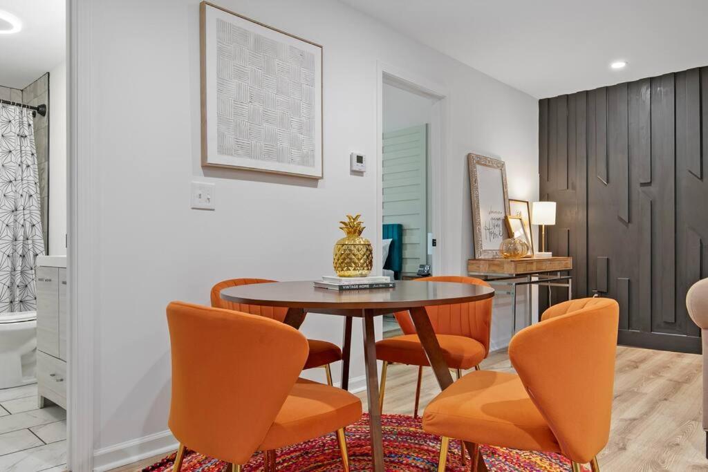 Chic 2 bedroom w/ free parking