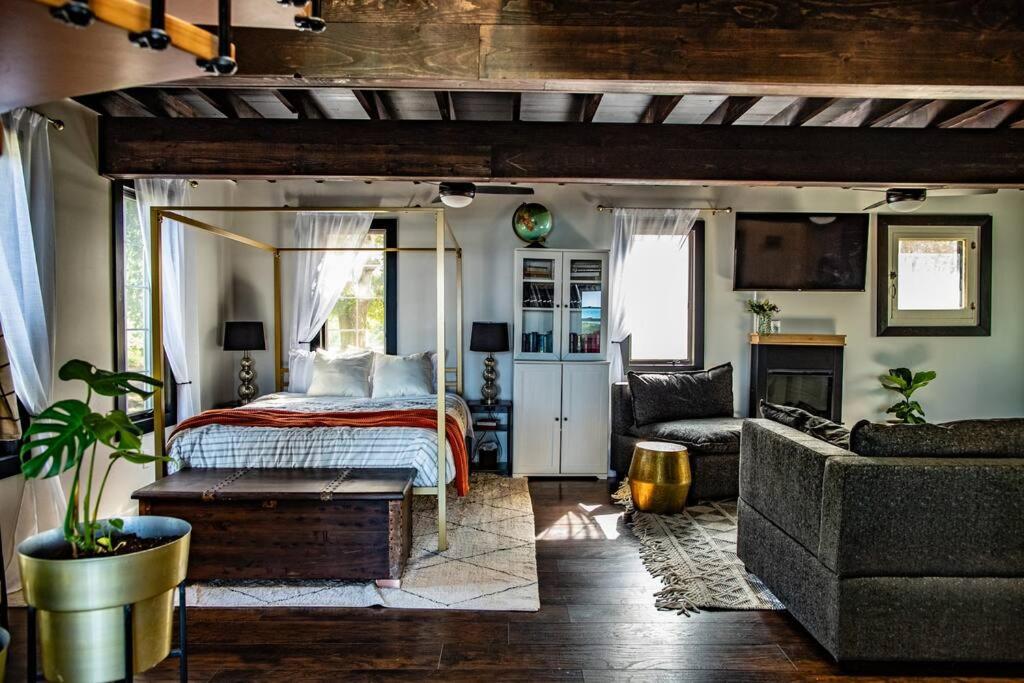 The Fisherman's Cottage - a Lakeside Loft