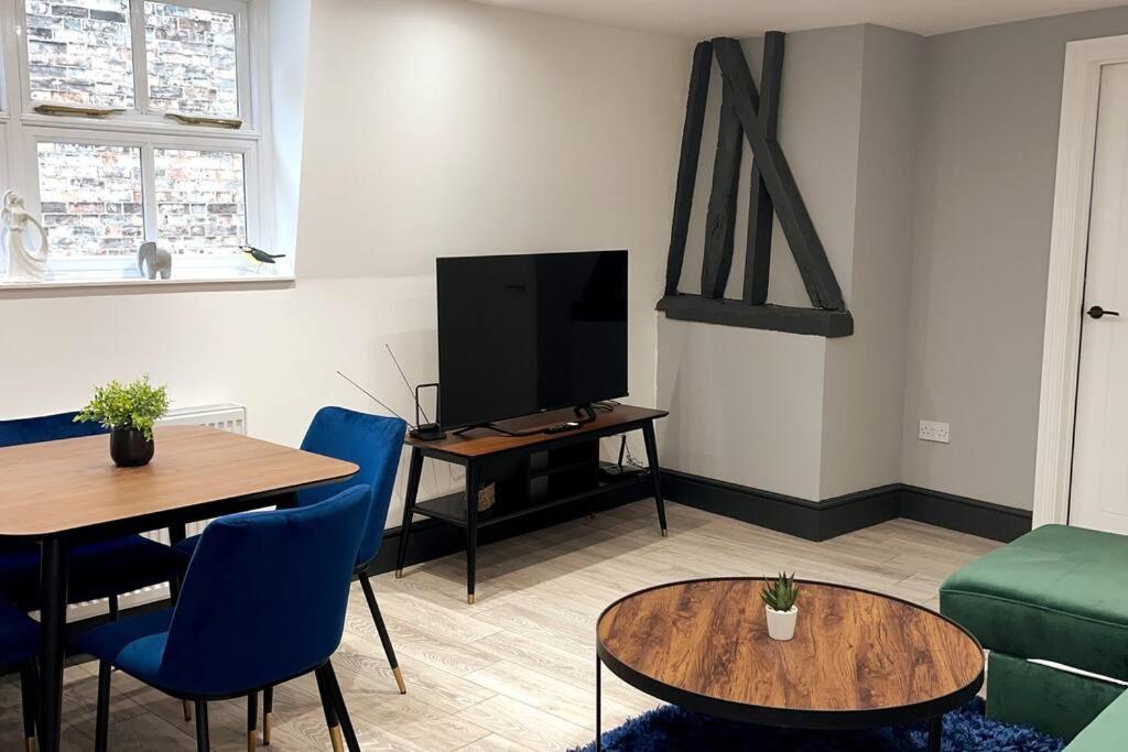 Abacus House - TWO Bedroom Apartment